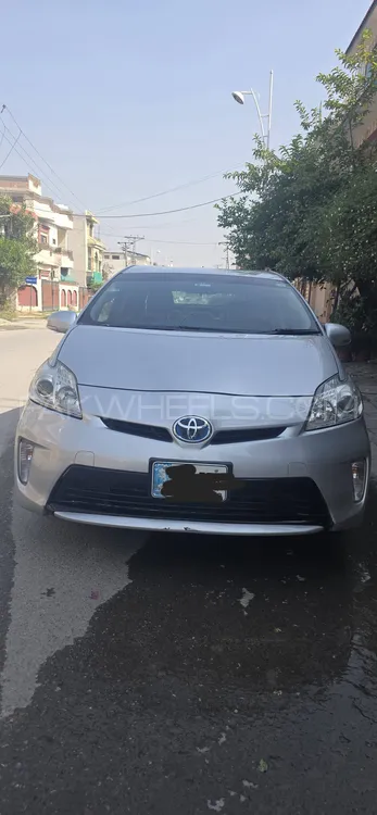 Toyota Prius 2014 for Sale in Wah cantt Image-1