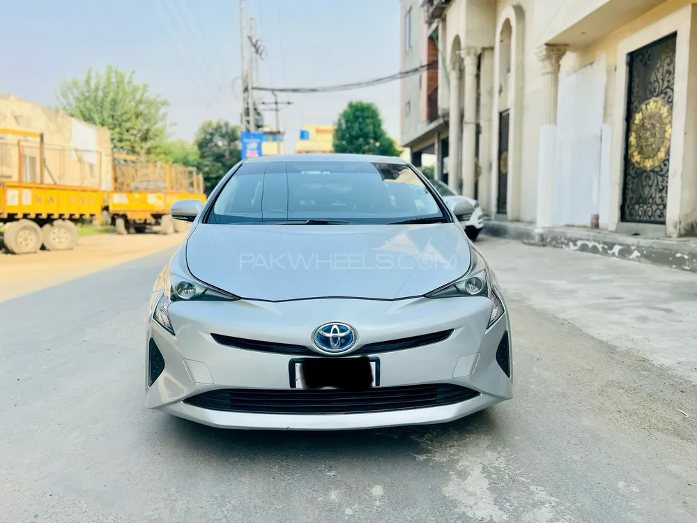 Toyota Prius 2018 for Sale in Lahore Image-1