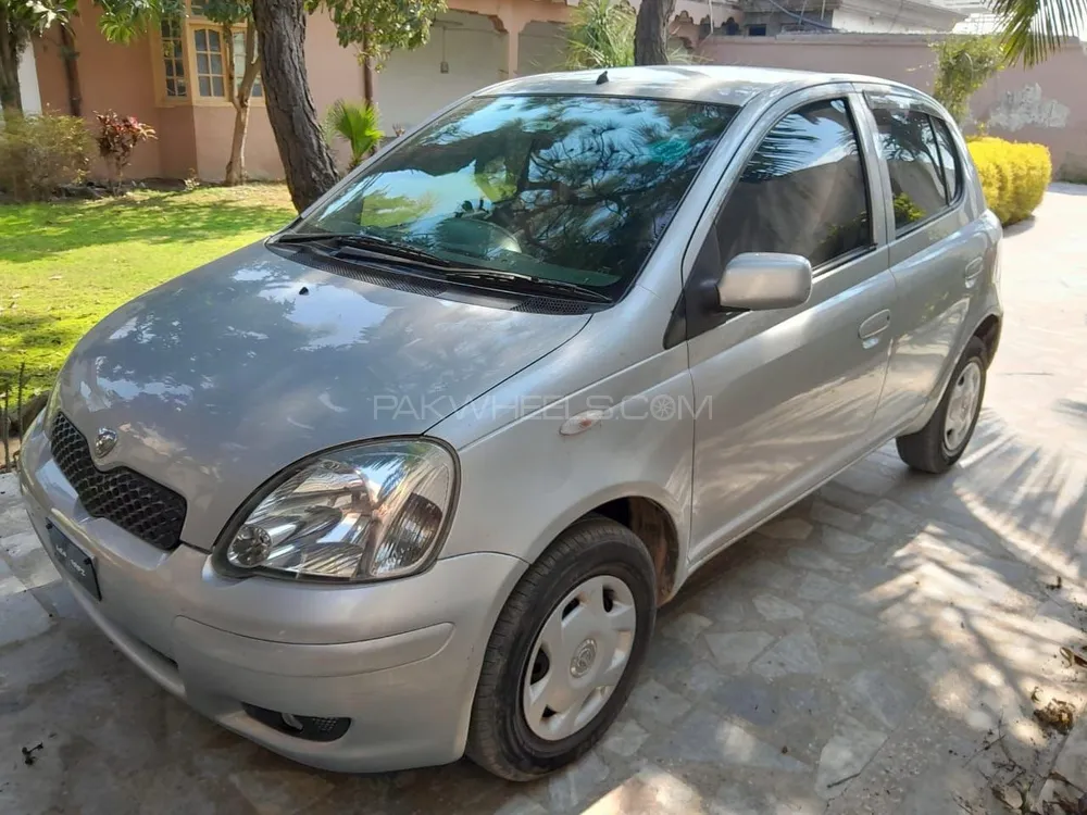 Toyota Vitz 2002 for Sale in Peshawar Image-1