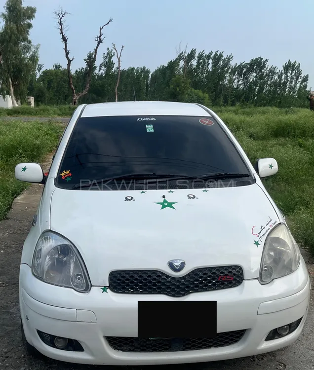 Toyota Vitz 2004 for Sale in Peshawar Image-1