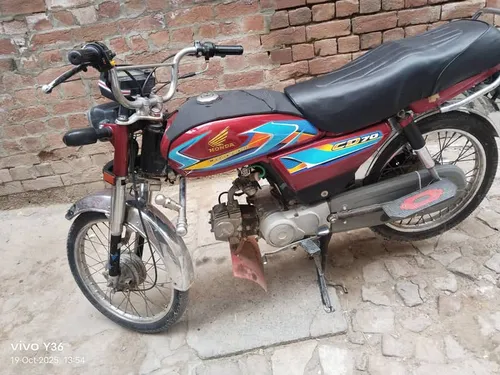 Honda CD 70 2015