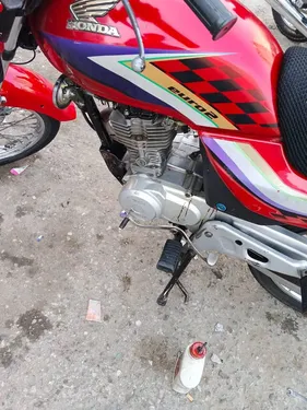 Honda CG 125 Deluxe 2011
