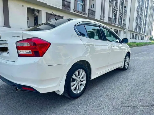 Honda City Aspire 1.5 i-VTEC 2015