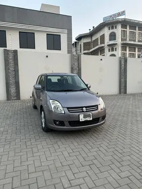 Suzuki Swift DLX 1.3 Navigation  2018