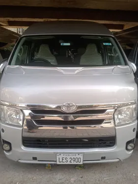 Toyota Hiace 2011