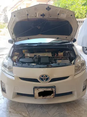 Toyota Prius G 1.8 2011