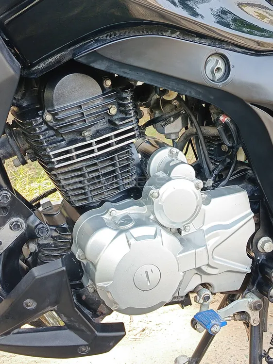 Derbi ETX 150 2018 for Sale Derbi ETX 150 2018 for Sale Image-12