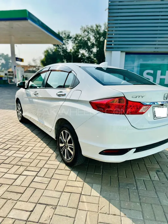 Honda City 2022 for Sale in Lahore Image-1