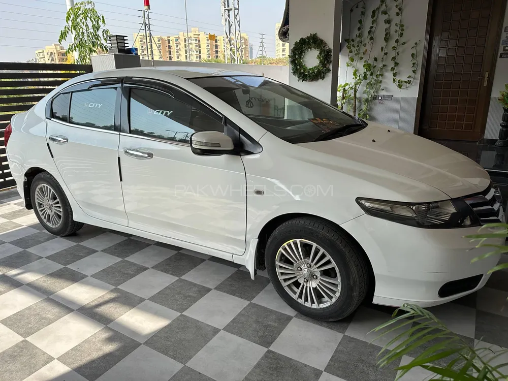 Honda City 2011 for Sale in Islamabad Image-1