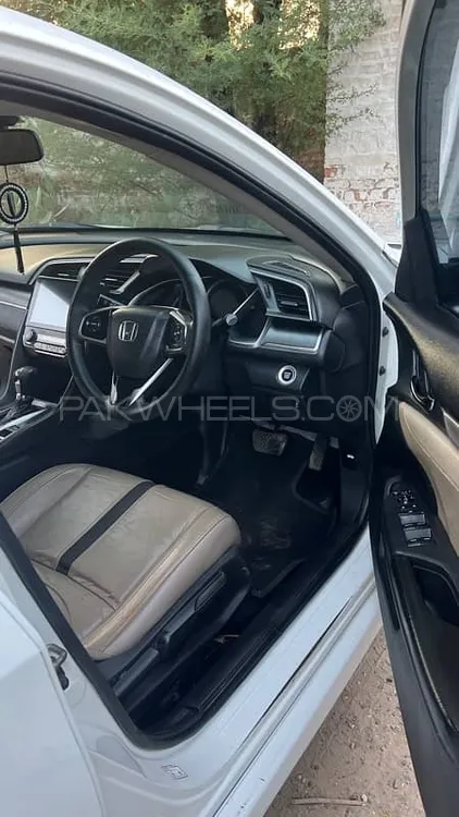ہونڈا سوک 2017 for Sale in بنوں ہونڈا سوک 2017 for Sale in بنوں Image-5