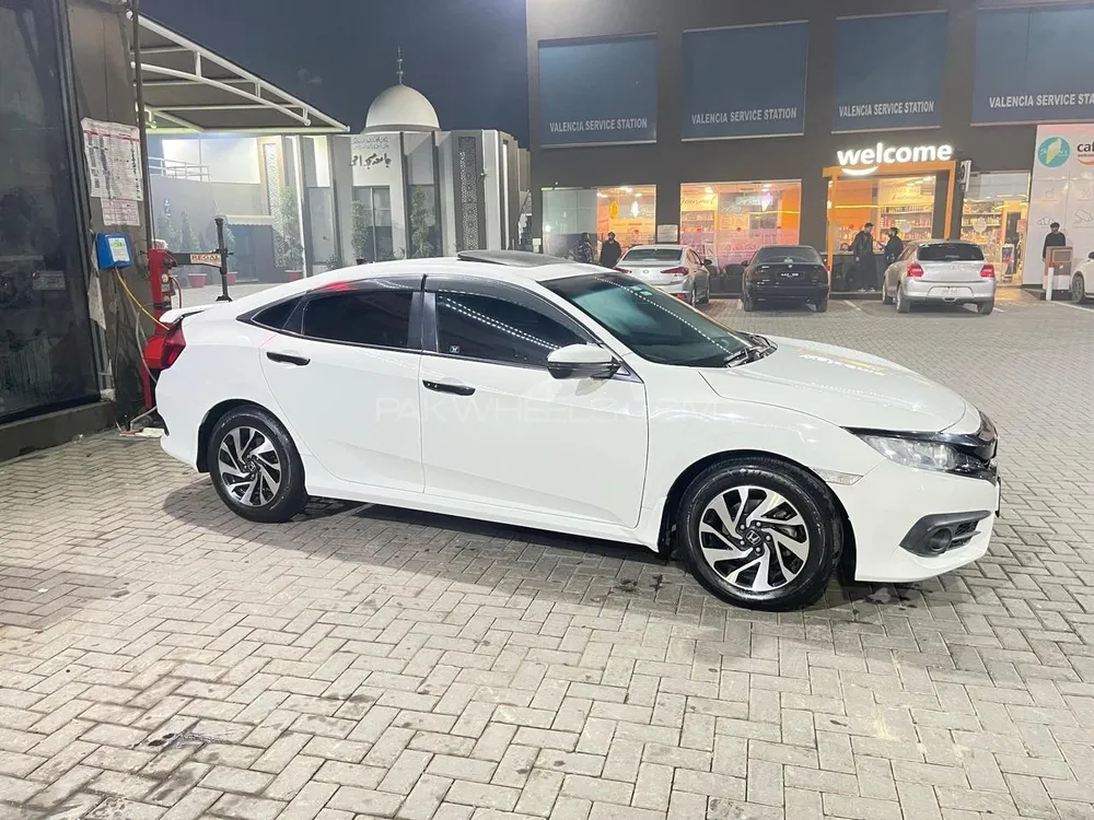 Honda Civic 2016 for Sale in Lahore Image-1