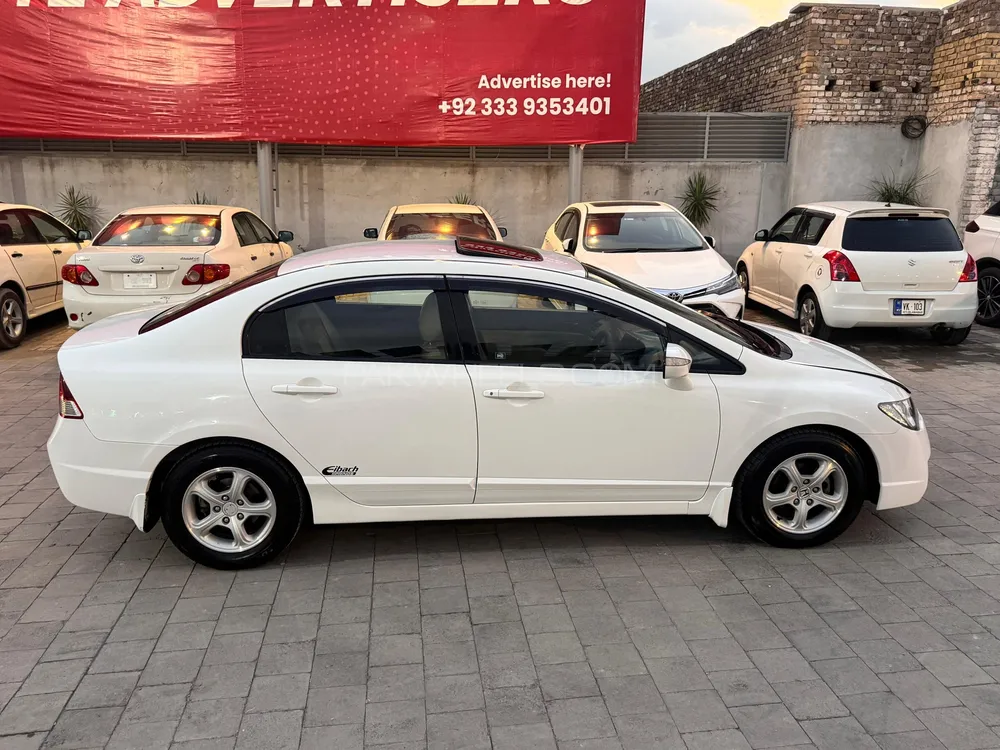 Honda Civic 2011 for Sale in Peshawar Image-1