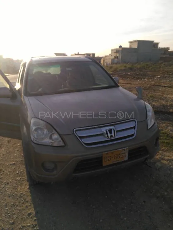 Honda CR-V 2004 for Sale in Islamabad Image-1