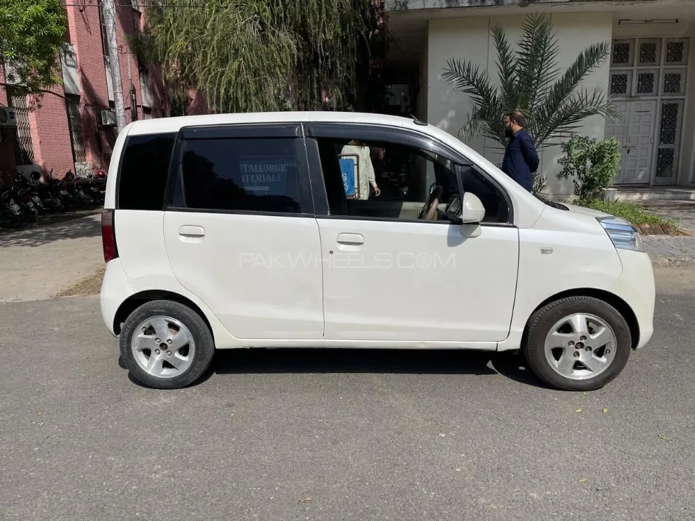 Honda Life 2011 for Sale in Lahore Image-1
