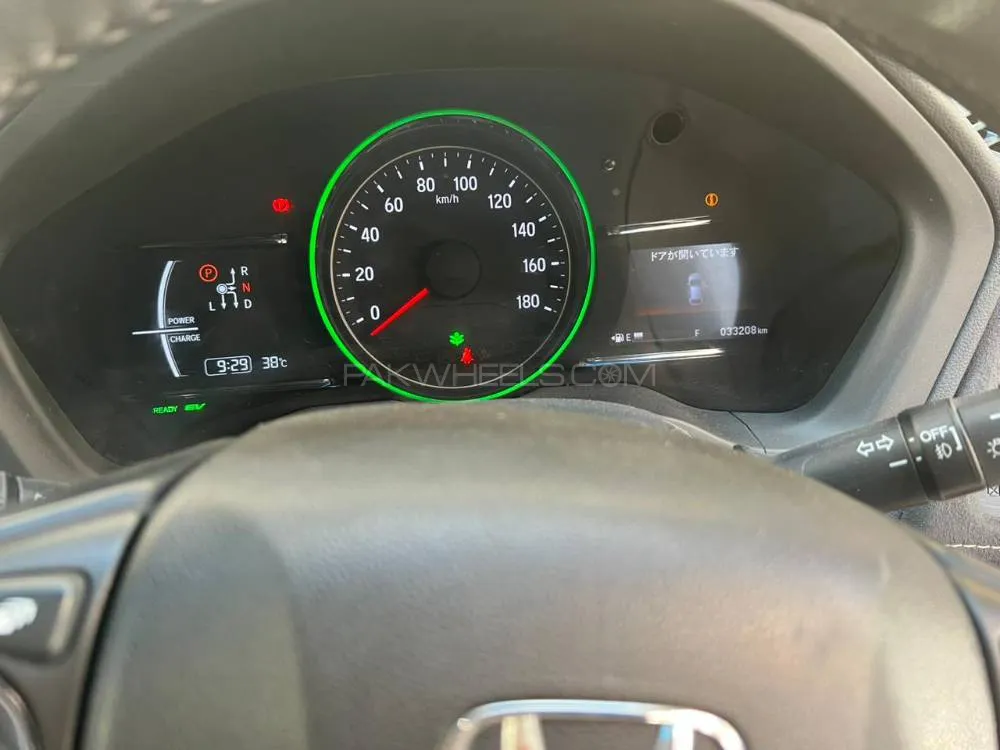 Honda Vezel 2018 for Sale in Karachi Image-1