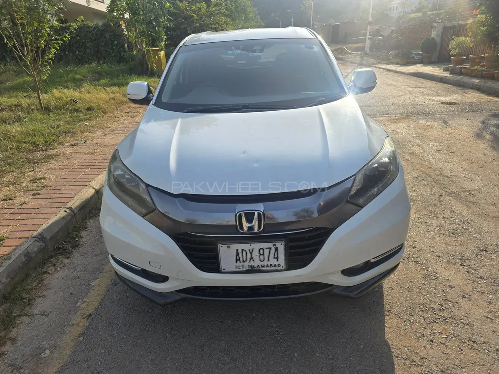Honda Vezel 2014 for Sale in Islamabad Image-1