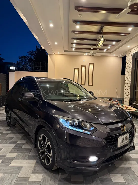Honda Vezel 2015 for Sale in Islamabad Image-1