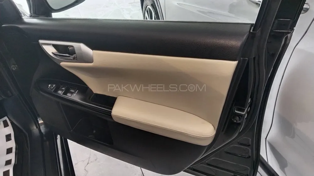 Lexus CT200h 2012 for Sale in Peshawar Lexus CT200h 2012 for Sale in Peshawar Image-7