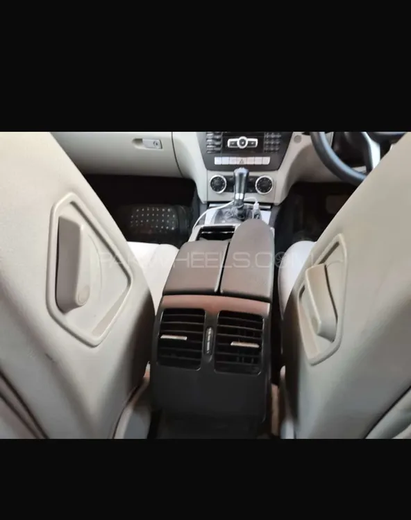 Mercedes Benz C Class 2012 for Sale in Multan Mercedes Benz C Class 2012 for Sale in Multan Image-6