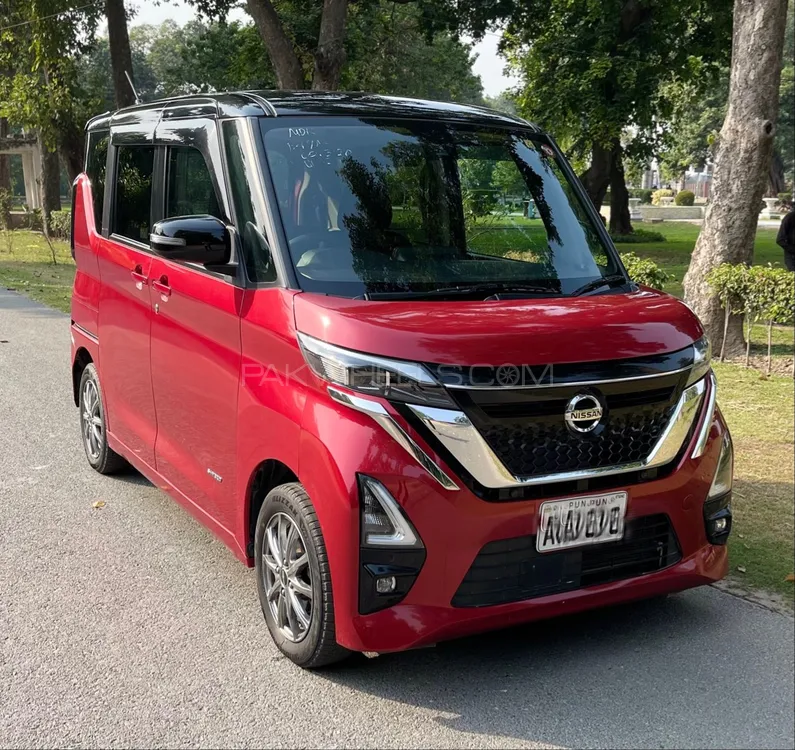 Nissan Dayz Roox 2021 for Sale in Lahore Nissan Dayz Roox 2021 for Sale in Lahore Image-2
