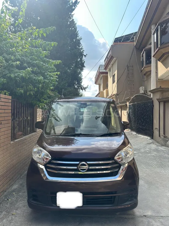 Nissan Dayz Roox 2017 for Sale in Rawalpindi Nissan Dayz Roox 2017 for Sale in Rawalpindi Image-1