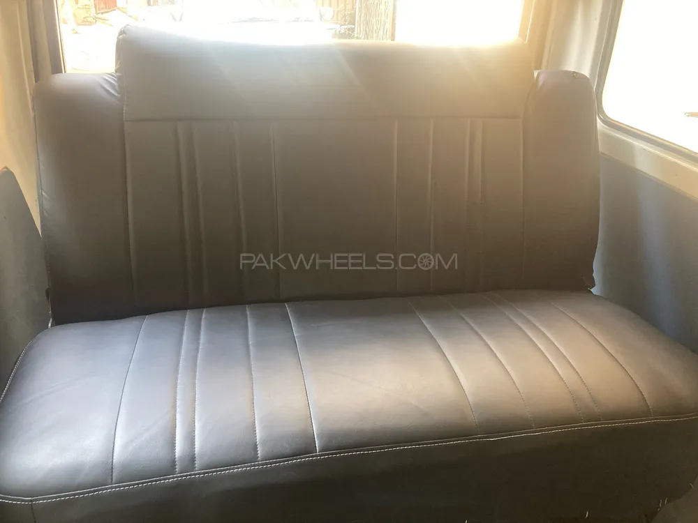 Suzuki Bolan 2014 for Sale in Lahore Suzuki Bolan 2014 for Sale in Lahore Image-10