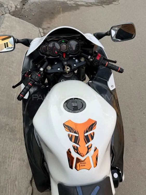Suzuki Hayabusa 2010 for Sale Suzuki Hayabusa 2010 for Sale Image-4