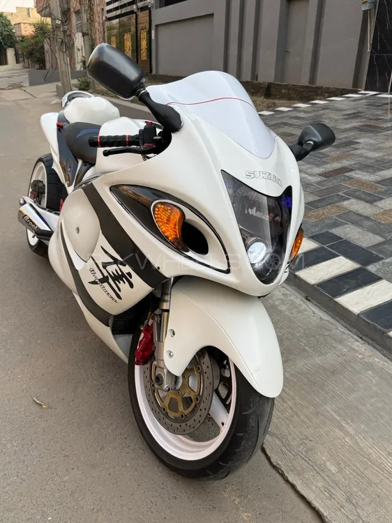 Suzuki Hayabusa 2010 for Sale Suzuki Hayabusa 2010 for Sale Image-8