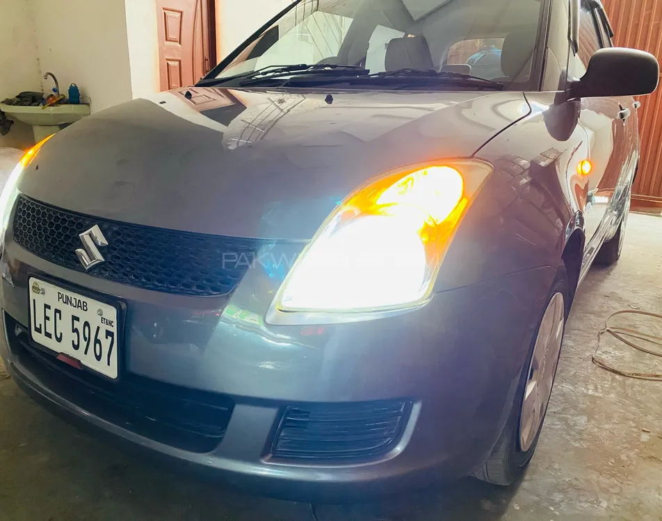 Suzuki Swift 2011 for Sale in Lahore Image-1