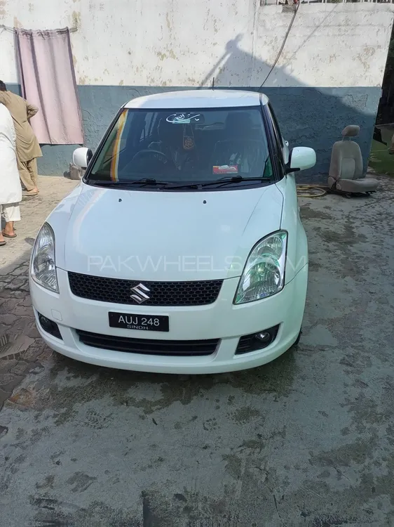 Suzuki Swift 2010 for Sale in Peshawar Image-1