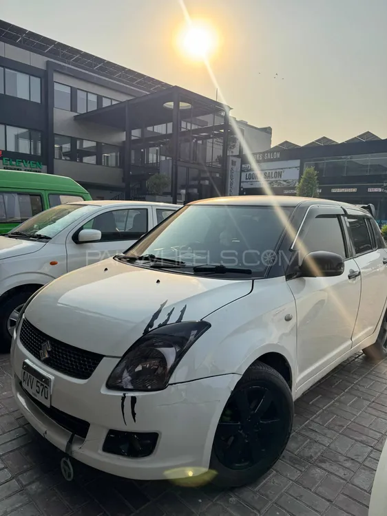 Suzuki Swift 2011 for Sale in Multan Image-1