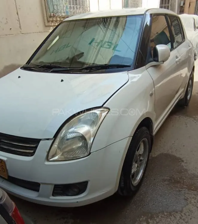 Suzuki Swift 2013 for Sale in Karachi Image-1
