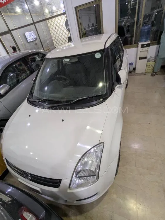 Suzuki Swift 2017 for Sale in Multan Image-1