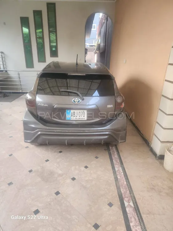 Toyota Aqua 2012 for Sale in Peshawar Image-1