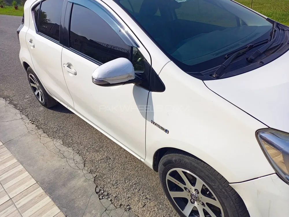 ٹویوٹا اکوا 2015 for Sale in لاہور ٹویوٹا اکوا 2015 for Sale in لاہور Image-4