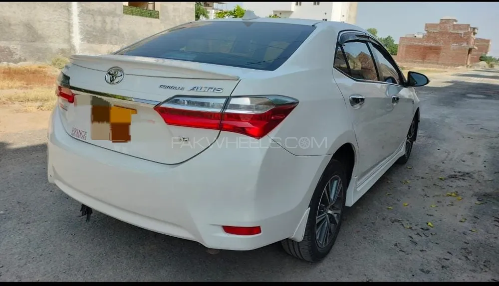 Toyota Corolla 2019 for Sale in Rahim Yar Khan Image-1