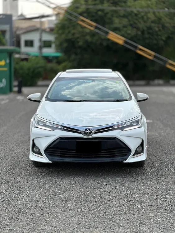 Toyota Corolla 2019 for Sale in Faisalabad Image-1