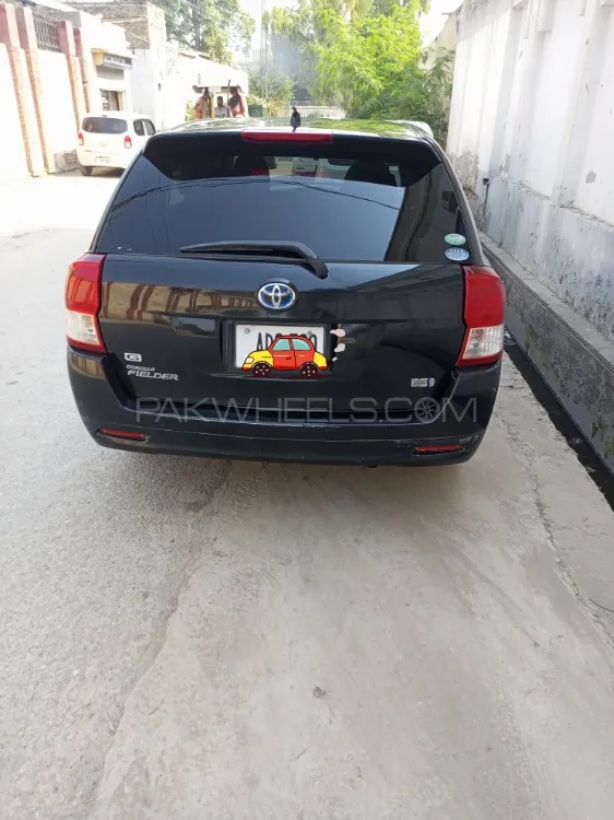 Toyota Corolla Fielder 2013 for Sale in Peshawar Image-1