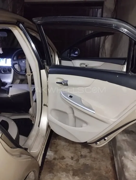 Toyota Corolla 2011 for Sale in Sahiwal Image-1