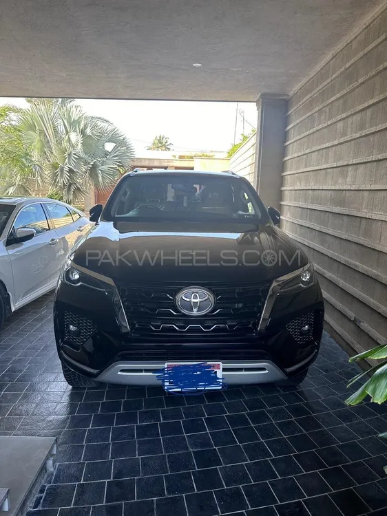 Toyota Fortuner 2022 for Sale in Karachi Image-1