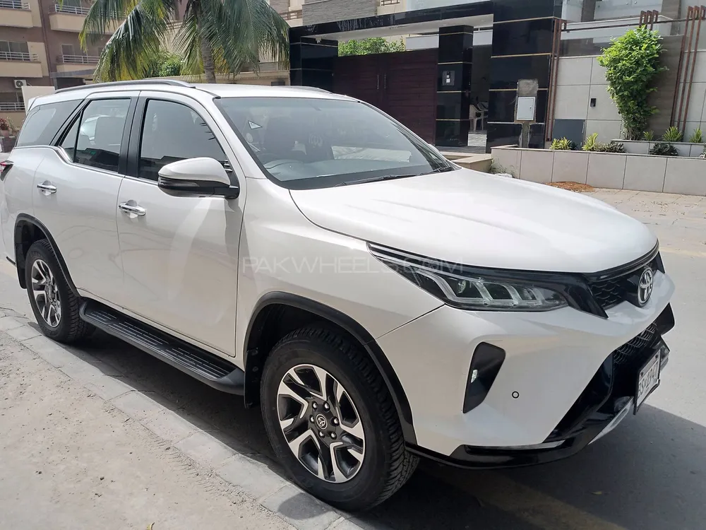 Toyota Fortuner 2022 for Sale in Karachi Image-1