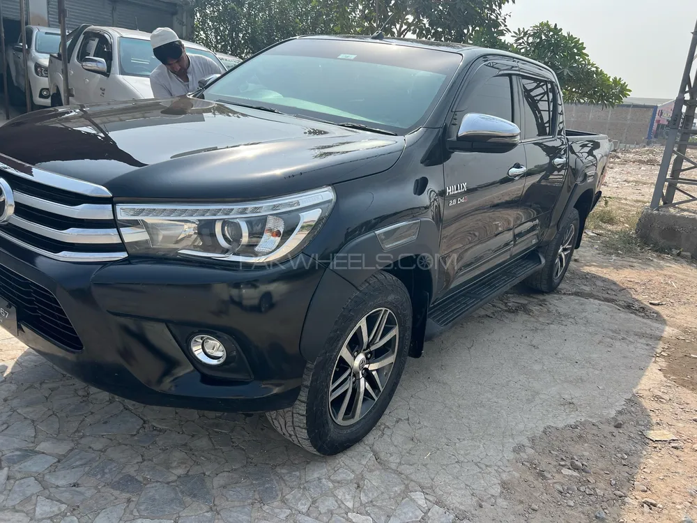 Toyota Hilux 2019 for Sale in Peshawar Image-1