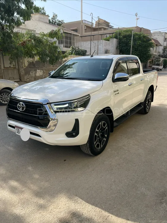 Toyota Hilux 2021 for Sale in Karachi Image-1