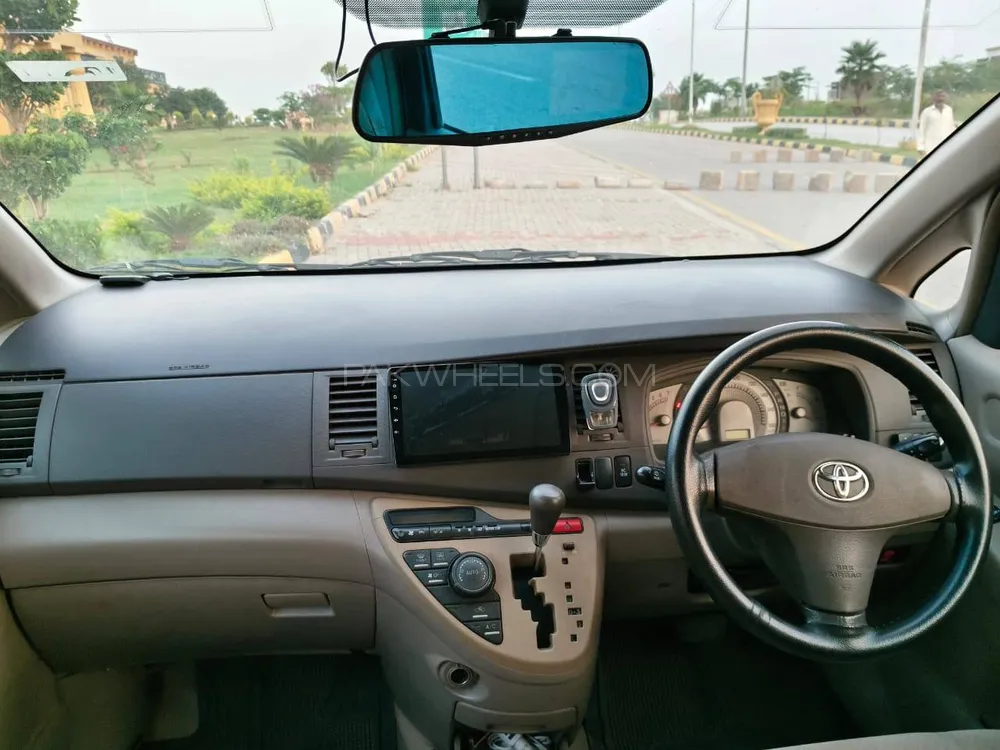 ٹویوٹا آئیسس 2006 for Sale in فتح جنگ ٹویوٹا آئیسس 2006 for Sale in فتح جنگ Image-10