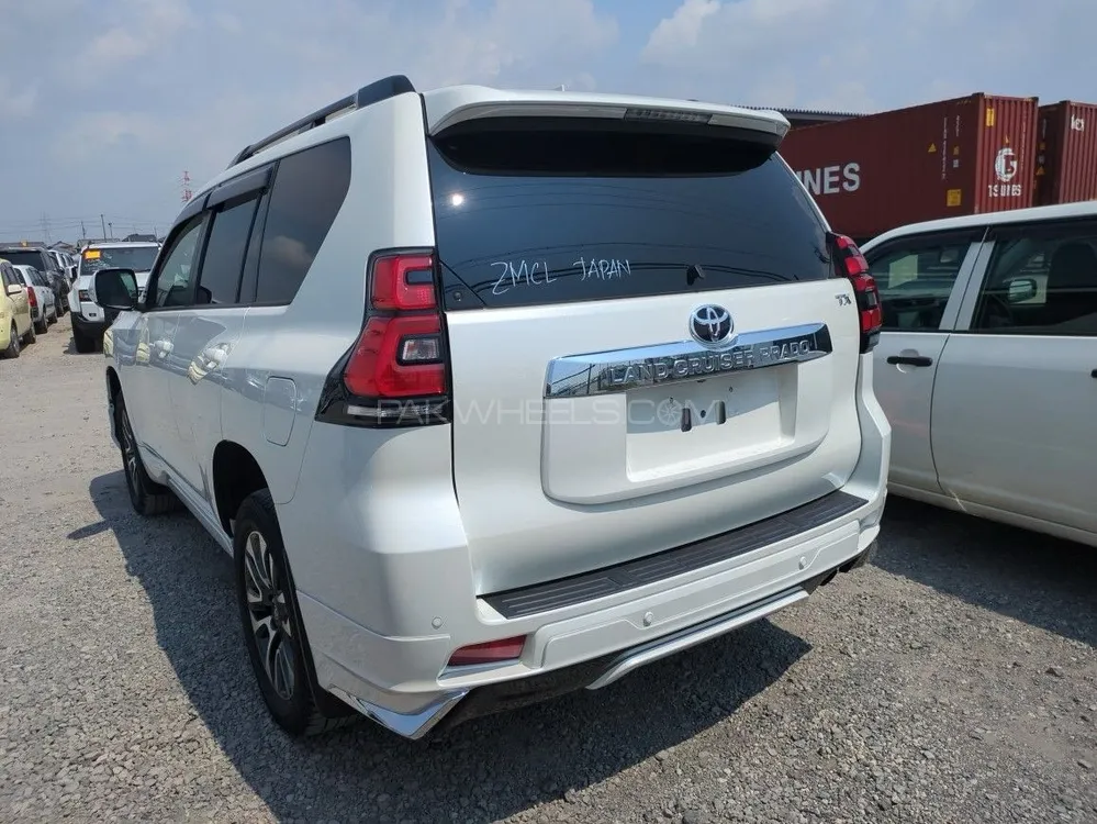 Toyota Prado 2021 for Sale in Hyderabad Toyota Prado 2021 for Sale in Hyderabad Image-6