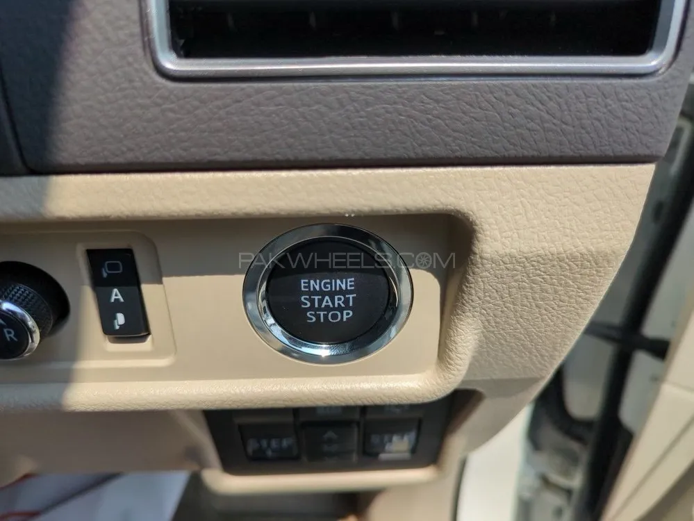 Toyota Prado 2021 for Sale in Hyderabad Toyota Prado 2021 for Sale in Hyderabad Image-4