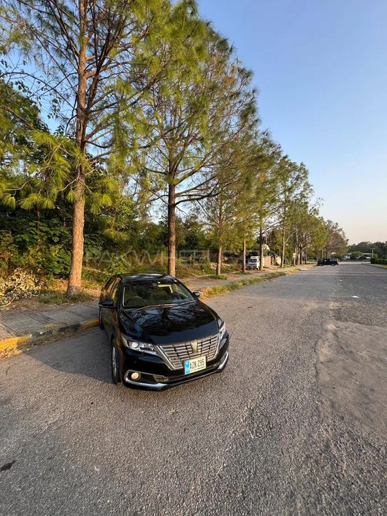 Toyota Premio 2018 for Sale in Islamabad Toyota Premio 2018 for Sale in Islamabad Image-3