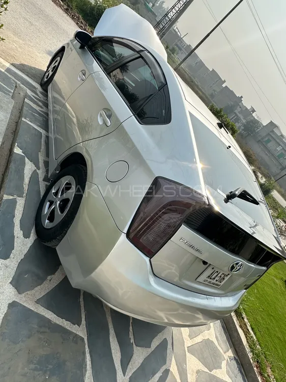 Toyota Prius 2012 for Sale in Peshawar Image-1
