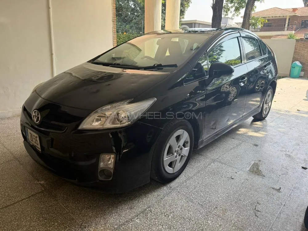 Toyota Prius 2009 for Sale in Islamabad Image-1