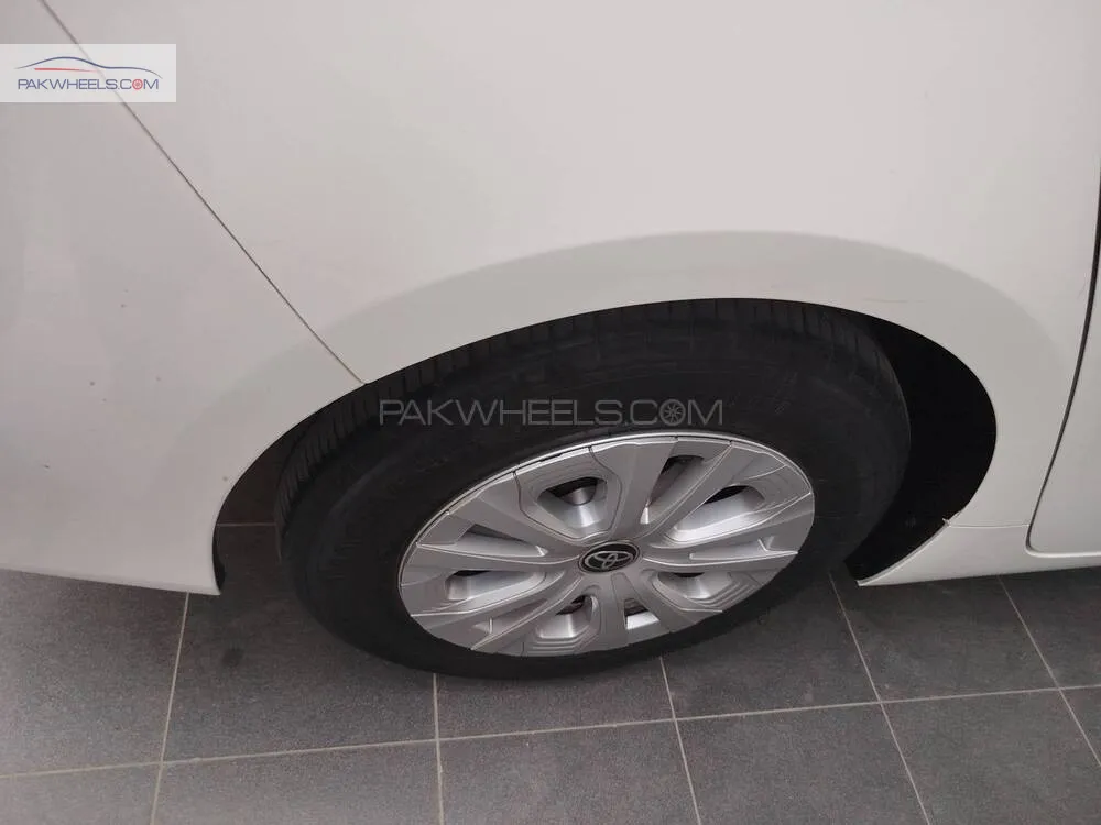 Toyota Prius 2020 for Sale in Lahore Toyota Prius 2020 for Sale in Lahore Image-14